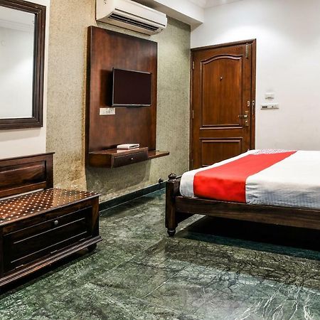 Oyo 1681 Hotel Devansh Udaipur Exterior photo